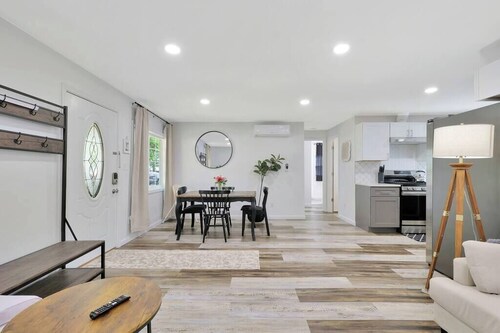 Tiny Home, Clean, Baby-Friendly