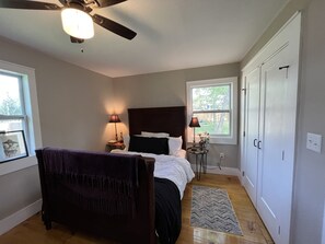 2 slaapkamers, een bureau, gratis wifi, beddengoed