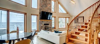 Lake Simcoe Waterfront Lake House