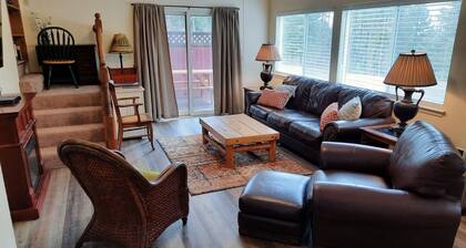 Pattee Canyon Mountain Hideaway