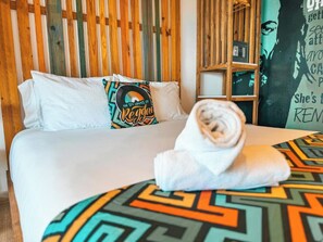 Individually decorated, free WiFi, bed sheets - In Di House of Reggae Boutique (San Andrés)