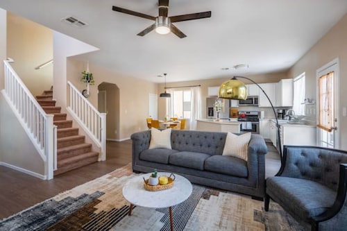 Retreat to Relaxation: Your Unforgettable Vacation Home with private pool