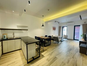 Deluxe Apartment | Private kitchen - Paradise Home Luxury Apartment Tu Hoa (Hanoi)