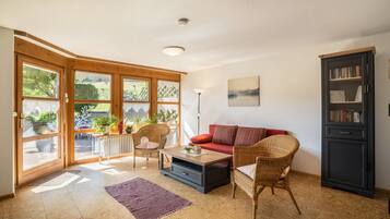 Fernseher, Stereoanlage