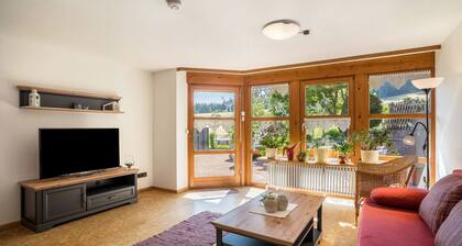 Holiday Apartment "Klausenhansenhof" with Shared Terrace and Wi-Fi