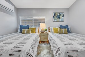 2 bedrooms, iron/ironing board, WiFi, bed sheets