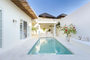 Unclassified image, 2 of 28, button - Villa Bliss Canggu By Azure  (Canggu)