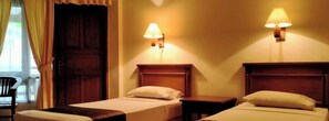 Chambre Deluxe, 1 lit jumeau, vue sur la cour intérieure | Accès au Wi-Fi (inclus)