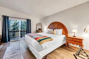 3 bedrooms, desk, iron/ironing board, WiFi