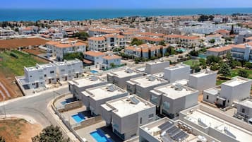 Enjoy stunning sea views from this contemporary residential area with a central road and lush surroundings.