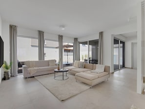Villa, 4 Bedrooms, Private Pool | Room amenity