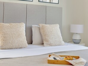 Villa, 4 slaapkamers, privézwembad | 5 slaapkamers