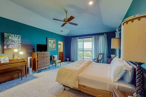 3 bedrooms, internet, bed sheets