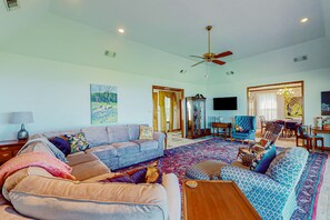 Unclassified image, 5 of 29, button