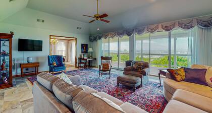 2-story home with covered patio, balcony, fireplace, streaming, great views, W/D