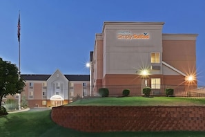A hotel with a modern design, featuring a prominent 'Soneesta Simply Suites' sign. - Family-friendly Haven! 3 Spacious Units, Pet-friendly Property, Full Kitchen! (Oklahoma City)