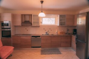 Kühlschrank, Mikrowelle