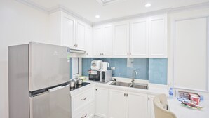 Deluxe Apartment | Private kitchen
