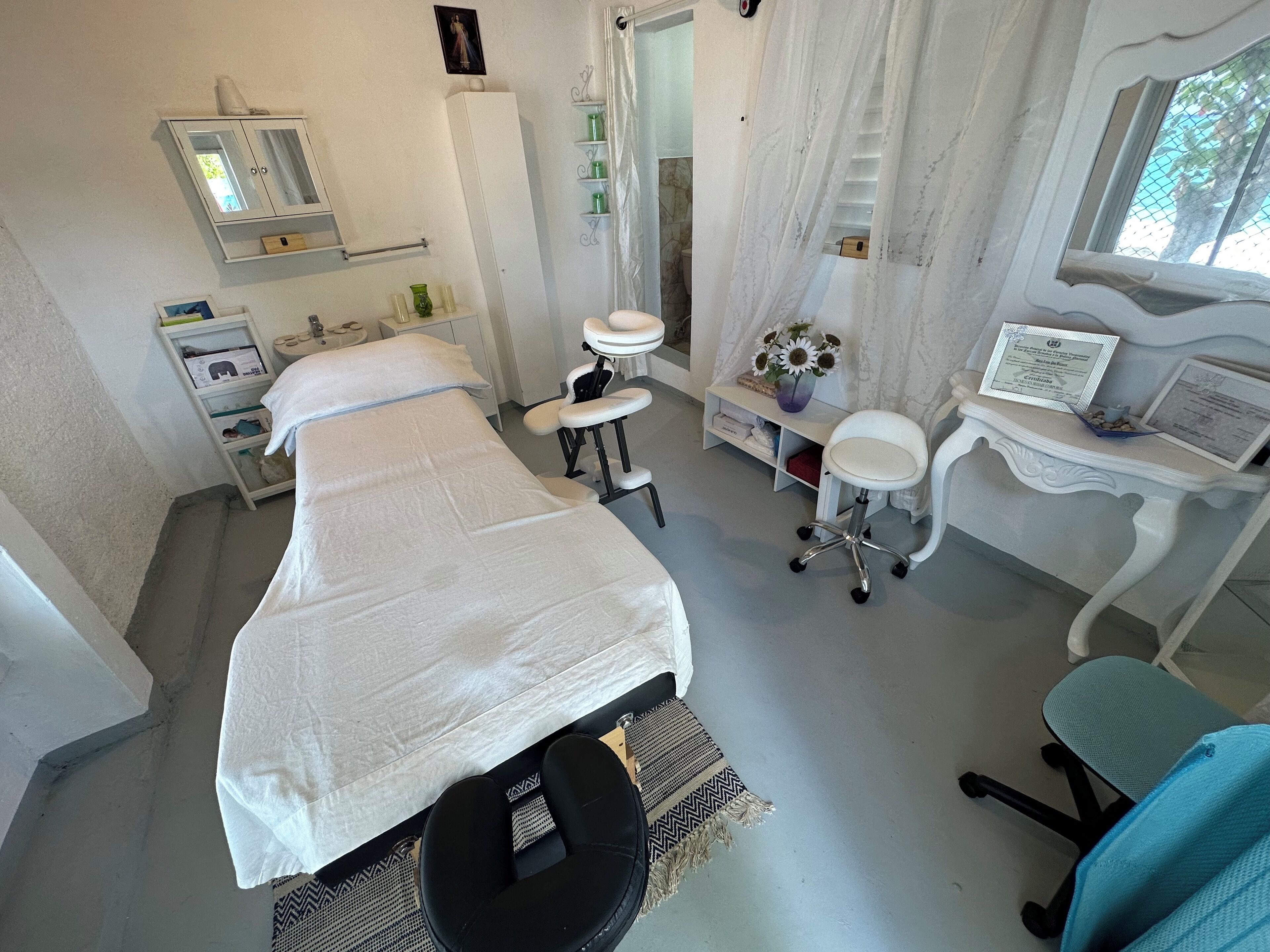 Tratamientos corporales, aromaterapia, masajes de tejido profundo 