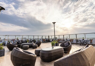 THE SQUARE KAMPOT HOTEL