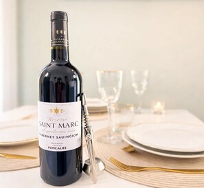 Unclassified image, 2 of 19, button