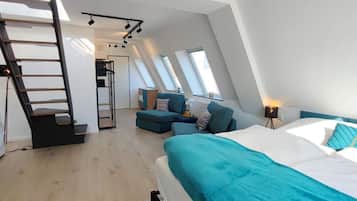 Schreibtisch, WLAN, Bettwäsche