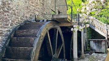 Enceinte de lâhĂ©bergement