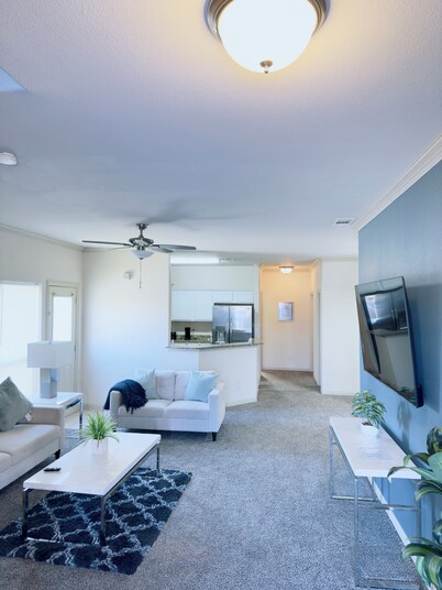 Townhome near Globe life & Arlington AT&TStadium. 