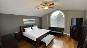 4 habitaciones, escritorio, tabla de planchar con plancha y wifi gratis