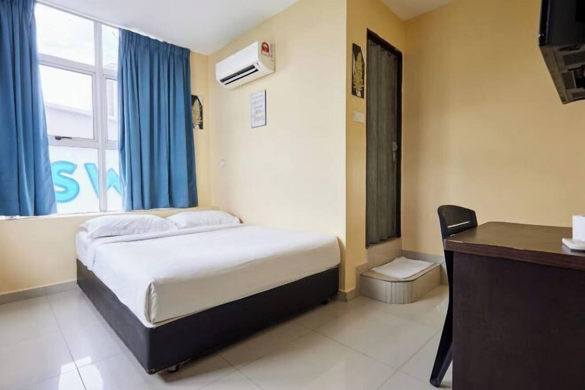 Desk, iron/ironing board, free WiFi, bed sheets