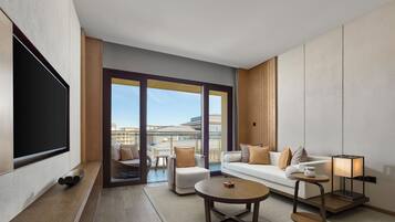 Suite, 2 kamar tidur (Green Bonding) | Seprai premium, selimut bulu angsa, brankas, dan meja kerja