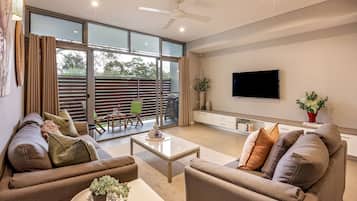 Télévision, livres, chaßne hi-fi