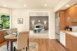 2 Schlafzimmer, Zimmersafe, Bügeleisen/Bügelbrett, kostenloses WLAN