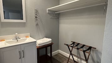 Free toiletries, towels