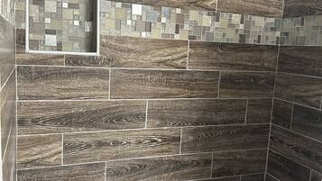 Free toiletries, towels, soap, shampoo