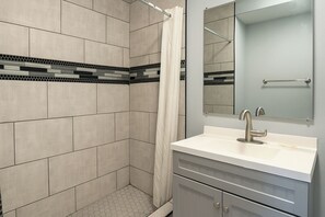 Amenidades de baño gratuitas y toallas