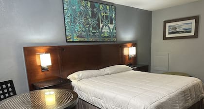 Courtland Inn By Townhouse Franklin VA US 58