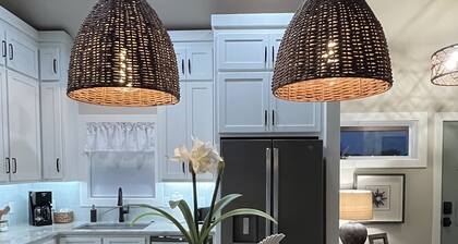 La Grand! Our largest Luxury Villa overlooking Honey Creek Marina! Boat Parking!