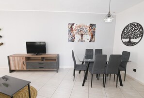 Dining - A39 Consulado 2-2 (Calpe)