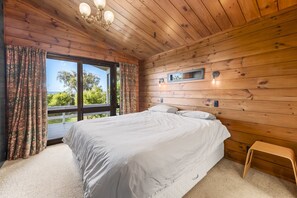 4 عدّة غرف نوم ومكواة/لوح كي وواي فاي