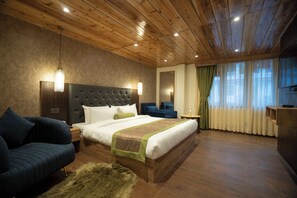 King Suite | Soundproofing, free WiFi, bed sheets - Mount Magnolia Boutique Hotel & Spa (Geyzing)