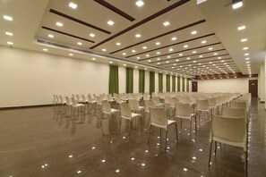Business center - Hotel Clove  (Bijapur)