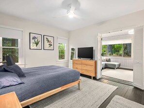 3 bedrooms, desk, iron/ironing board, WiFi