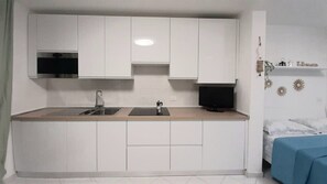 1 bedroom, iron/ironing board, travel cot, bed sheets