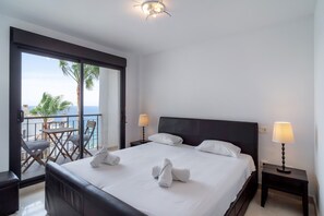 2 chambres, fer et planche à repasser, Wi-Fi gratuit, draps fournis