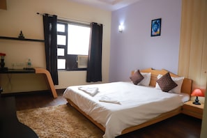 Deluxe Room | 1 bedroom, desk, laptop workspace, soundproofing - The Rejoice Venture (Gurugram)