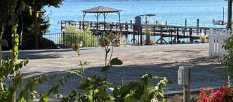ALL INCLUSIVE AMENITIES &TAX.Kayak,SUP,Pedal Boat,PingPong, Pickleball,Movie Nt