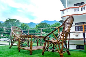 إطلالة على الجبل