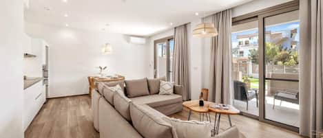 Apartment, Smoking | 1 bedroom