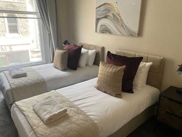 1 bedroom, iron/ironing board, free WiFi